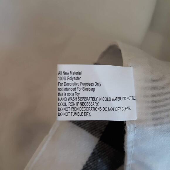 Table Runner Buffalo Check Black White Bunnies 72" Long - Picture 6 of 7